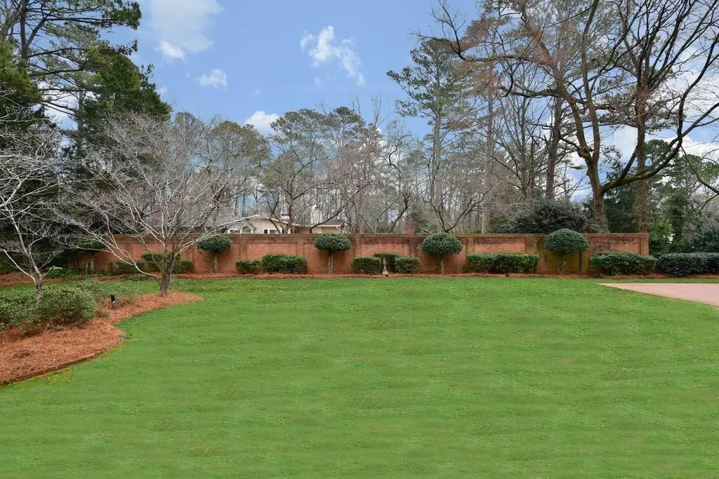 8565 Valemont Drive, Sandy Springs, Georgia 30350, 4 Bedrooms Bedrooms, ,5 BathroomsBathrooms,Residential,Sold,8565 Valemont Drive,6123353