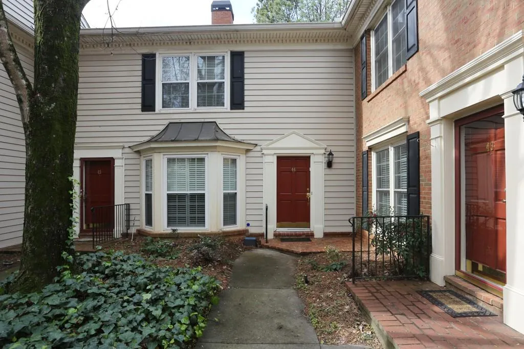 44 Mount Vernon Circle, Atlanta, Georgia 30338, 2 Bedrooms Bedrooms, ,2 BathroomsBathrooms,Residential,Sold,44 Mount Vernon Circle,5818169