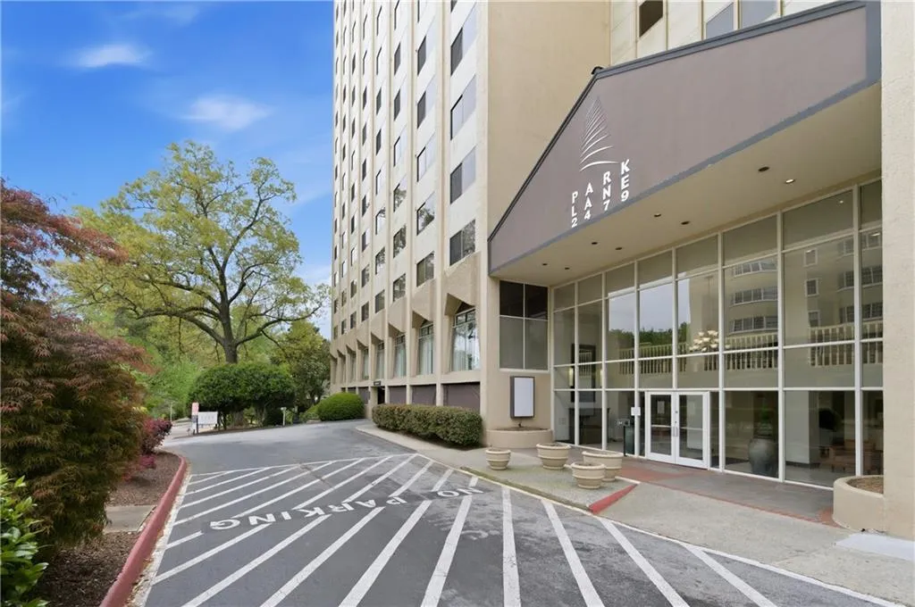 2479 Peachtree Road Ne Unit 503, Atlanta, Georgia 30305, 1 Bedroom Bedrooms, 0 ,1 BathroomBathrooms,Residential,For Sale,2479 Peachtree Road Ne Unit 503,7754009