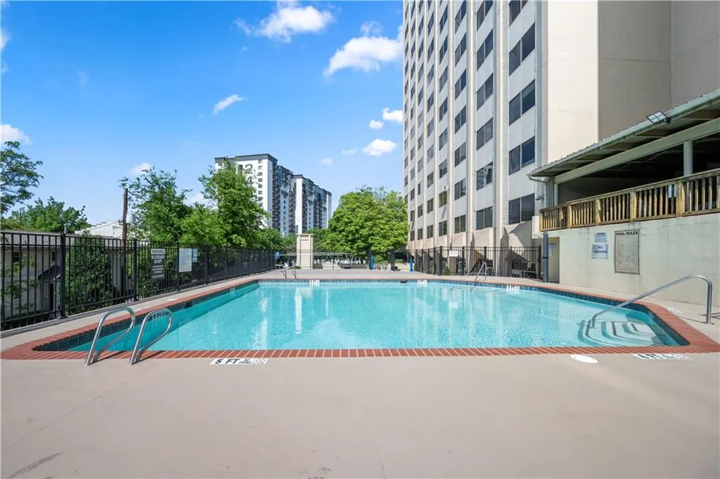 2479 Peachtree Road Ne Unit 503, Atlanta, Georgia 30305, 1 Bedroom Bedrooms, 0 ,1 BathroomBathrooms,Residential,For Sale,2479 Peachtree Road Ne Unit 503,7754009