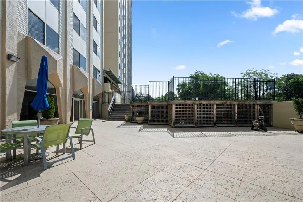 2479 Peachtree Road Ne Unit 503, Atlanta, Georgia 30305, 1 Bedroom Bedrooms, 0 ,1 BathroomBathrooms,Residential,For Sale,2479 Peachtree Road Ne Unit 503,7754009