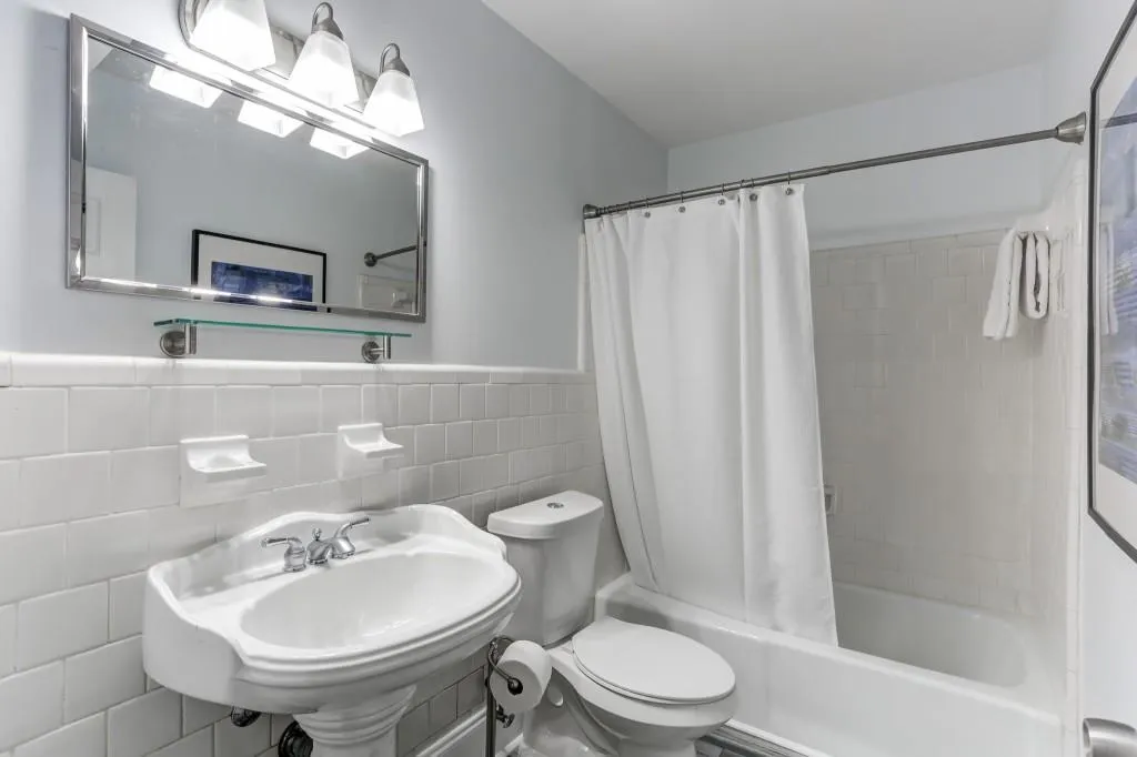 6520 Roswell Road Unit 84, Sandy Springs, Georgia 30328, 2 Bedrooms Bedrooms, ,2 BathroomsBathrooms,Residential,Sold,6520 Roswell Road Unit 84,6793461