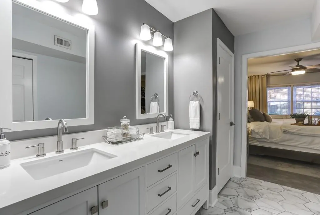 6520 Roswell Road Unit 84, Sandy Springs, Georgia 30328, 2 Bedrooms Bedrooms, ,2 BathroomsBathrooms,Residential,Sold,6520 Roswell Road Unit 84,6793461