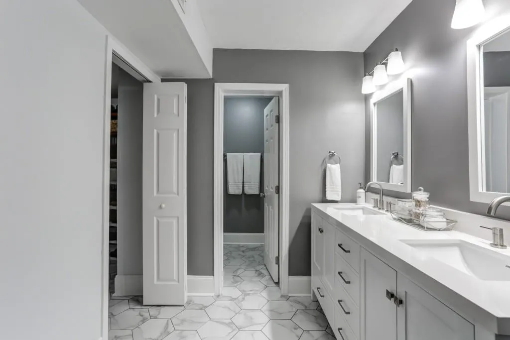 6520 Roswell Road Unit 84, Sandy Springs, Georgia 30328, 2 Bedrooms Bedrooms, ,2 BathroomsBathrooms,Residential,Sold,6520 Roswell Road Unit 84,6793461
