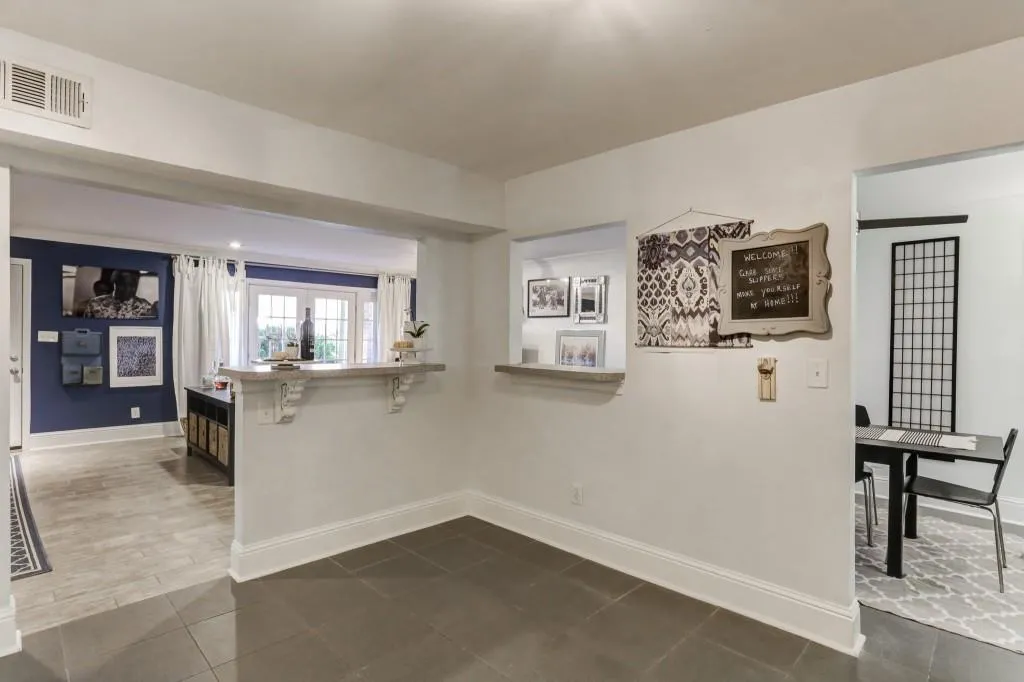 6520 Roswell Road Unit 84, Sandy Springs, Georgia 30328, 2 Bedrooms Bedrooms, ,2 BathroomsBathrooms,Residential,Sold,6520 Roswell Road Unit 84,6793461