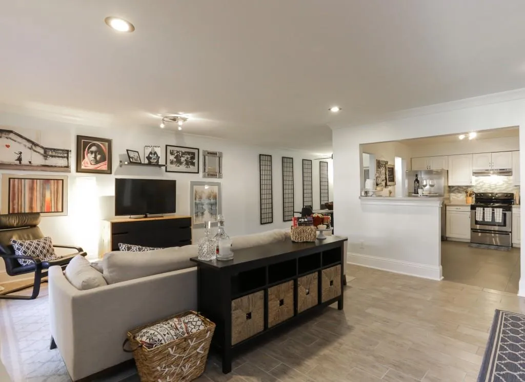 6520 Roswell Road Unit 84, Sandy Springs, Georgia 30328, 2 Bedrooms Bedrooms, ,2 BathroomsBathrooms,Residential,Sold,6520 Roswell Road Unit 84,6793461