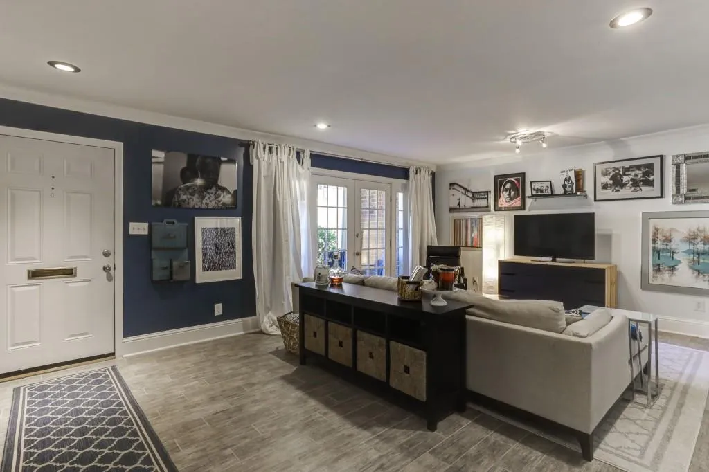 6520 Roswell Road Unit 84, Sandy Springs, Georgia 30328, 2 Bedrooms Bedrooms, ,2 BathroomsBathrooms,Residential,Sold,6520 Roswell Road Unit 84,6793461