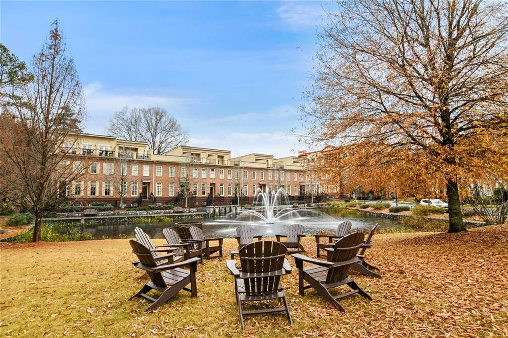 200 River Vista Drive Unit 743, Atlanta, Georgia 30339, 2 Bedrooms Bedrooms, ,2 BathroomsBathrooms,Residential,Sold,200 River Vista Drive Unit 743,6978829