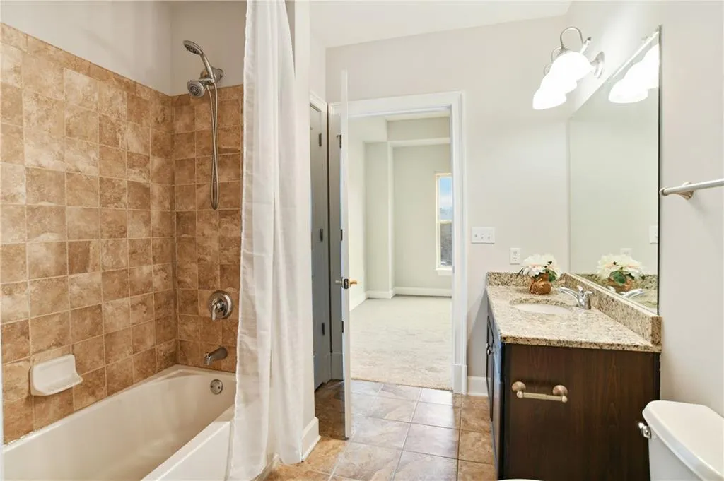 200 River Vista Drive Unit 743, Atlanta, Georgia 30339, 2 Bedrooms Bedrooms, ,2 BathroomsBathrooms,Residential,Sold,200 River Vista Drive Unit 743,6978829