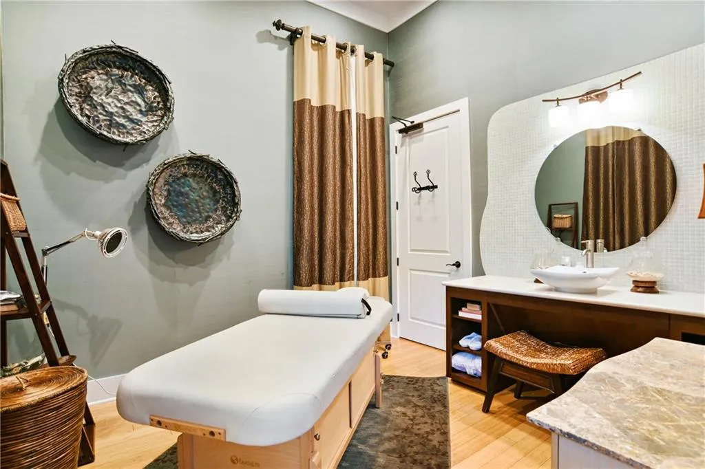 200 River Vista Drive Unit 743, Atlanta, Georgia 30339, 2 Bedrooms Bedrooms, ,2 BathroomsBathrooms,Residential,Sold,200 River Vista Drive Unit 743,6978829