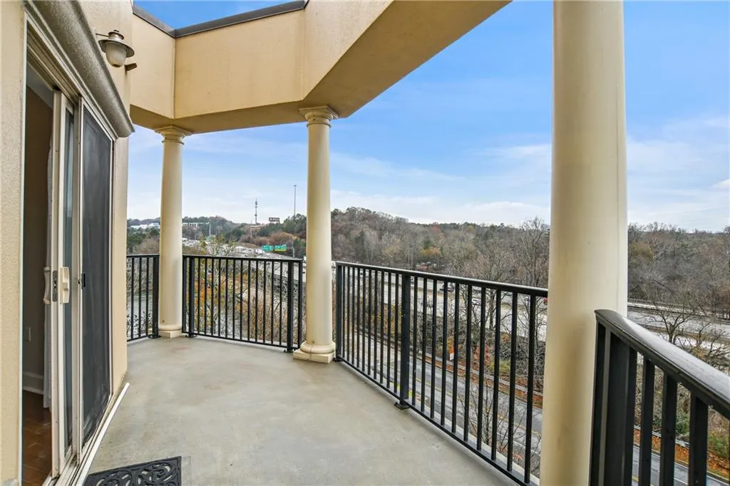 200 River Vista Drive Unit 743, Atlanta, Georgia 30339, 2 Bedrooms Bedrooms, ,2 BathroomsBathrooms,Residential,Sold,200 River Vista Drive Unit 743,6978829