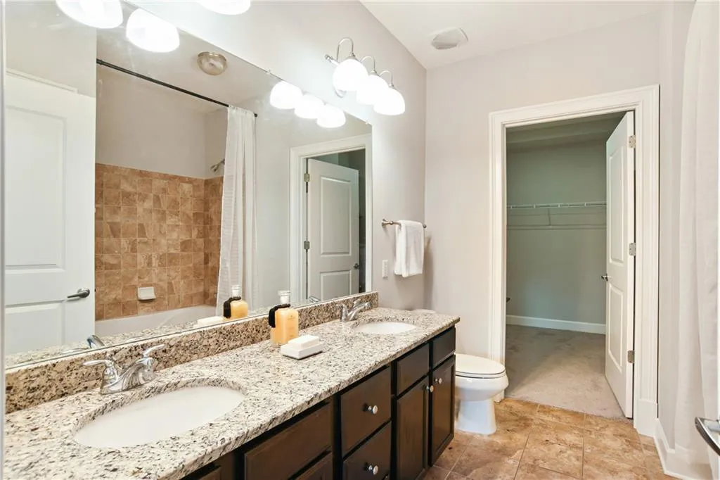 200 River Vista Drive Unit 743, Atlanta, Georgia 30339, 2 Bedrooms Bedrooms, ,2 BathroomsBathrooms,Residential,Sold,200 River Vista Drive Unit 743,6978829