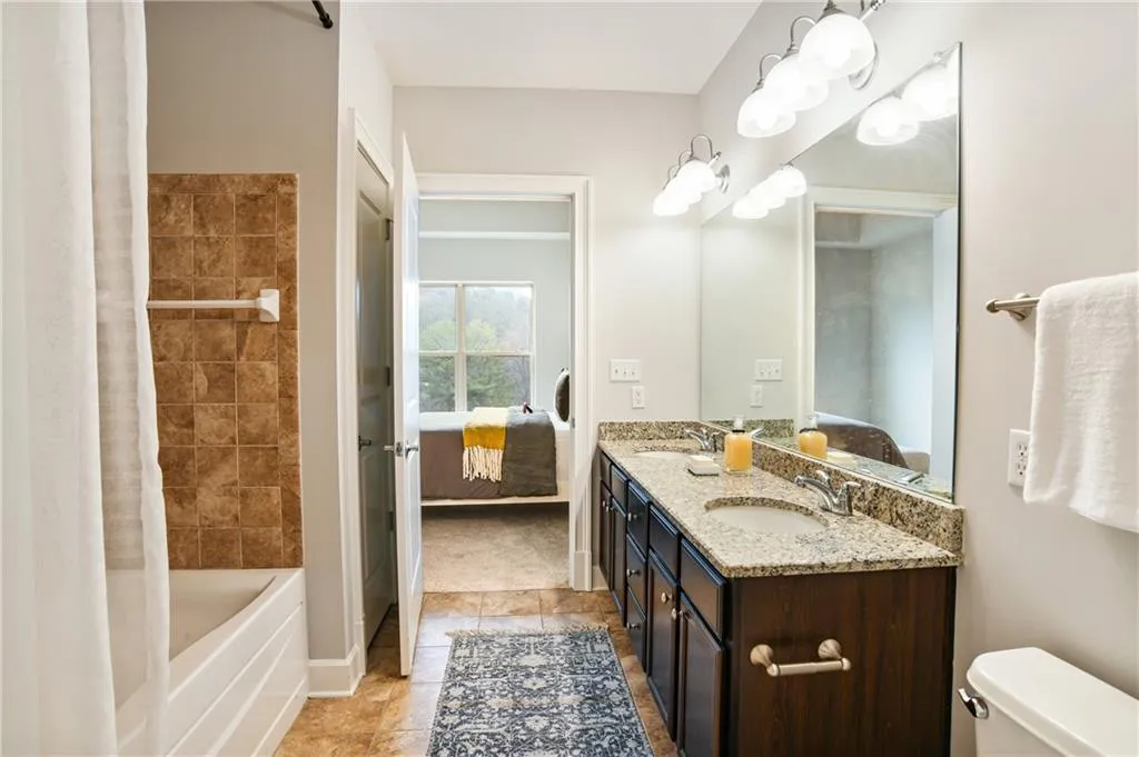 200 River Vista Drive Unit 743, Atlanta, Georgia 30339, 2 Bedrooms Bedrooms, ,2 BathroomsBathrooms,Residential,Sold,200 River Vista Drive Unit 743,6978829