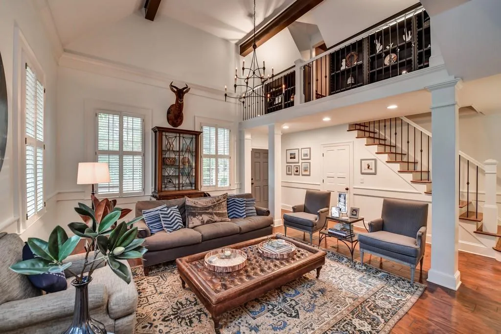 5825 Powers Ferry Road, Atlanta, Georgia 30327, 6 Bedrooms Bedrooms, ,4 BathroomsBathrooms,Residential,Sold,5825 Powers Ferry Road,6502604