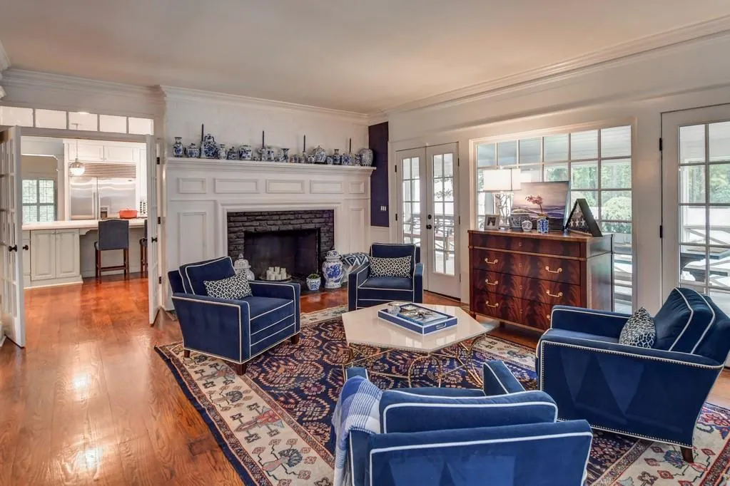 5825 Powers Ferry Road, Atlanta, Georgia 30327, 6 Bedrooms Bedrooms, ,4 BathroomsBathrooms,Residential,Sold,5825 Powers Ferry Road,6502604