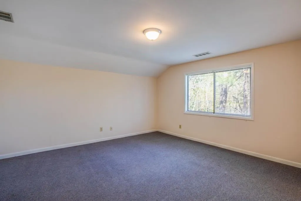 990 Ivy Falls Drive, Atlanta, Georgia 30328, 4 Bedrooms Bedrooms, ,3 BathroomsBathrooms,Residential,Sold,990 Ivy Falls Drive,5993031