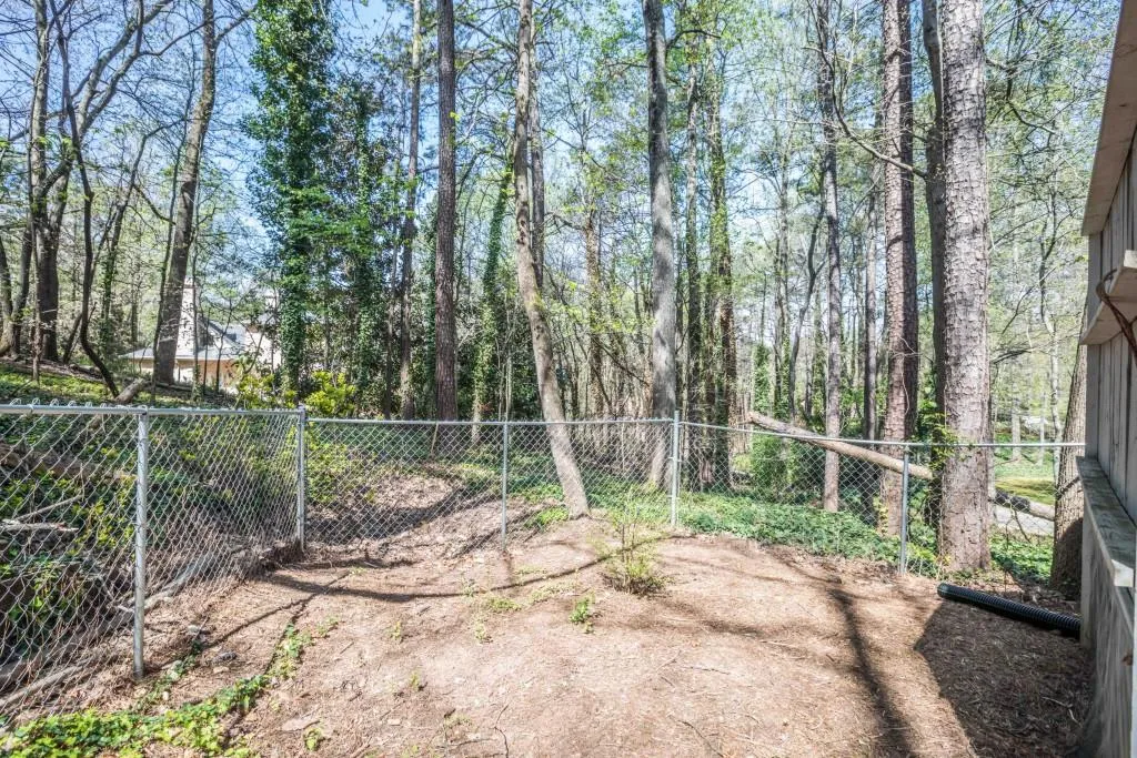 990 Ivy Falls Drive, Atlanta, Georgia 30328, 4 Bedrooms Bedrooms, ,3 BathroomsBathrooms,Residential,Sold,990 Ivy Falls Drive,5993031