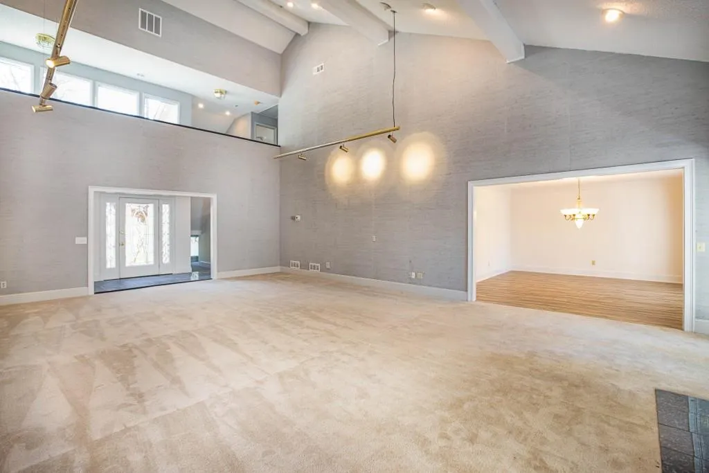 990 Ivy Falls Drive, Atlanta, Georgia 30328, 4 Bedrooms Bedrooms, ,3 BathroomsBathrooms,Residential,Sold,990 Ivy Falls Drive,5993031