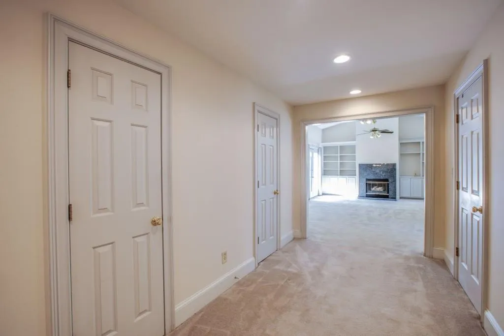 990 Ivy Falls Drive, Atlanta, Georgia 30328, 4 Bedrooms Bedrooms, ,3 BathroomsBathrooms,Residential,Sold,990 Ivy Falls Drive,5993031