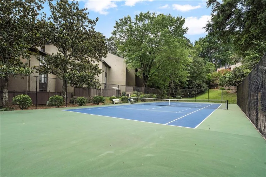 33 Ivy Trail Ne, Atlanta, Georgia 30342, 2 Bedrooms Bedrooms, ,2 BathroomsBathrooms,Residential,For Sale,33 Ivy Trail Ne,7624092