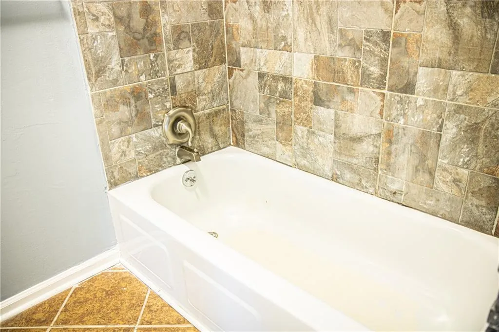 5250 Chemin De Vie, Sandy Springs, Georgia 30342, 3 Bedrooms Bedrooms, ,2 BathroomsBathrooms,Residential,Sold,5250 Chemin De Vie,6655821