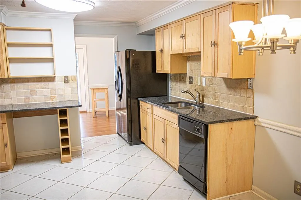 5250 Chemin De Vie, Sandy Springs, Georgia 30342, 3 Bedrooms Bedrooms, ,2 BathroomsBathrooms,Residential,Sold,5250 Chemin De Vie,6655821