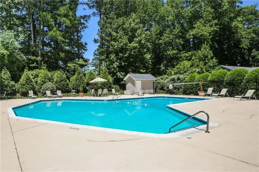301 Brighton Point Unit 301, Sandy Springs, Georgia 30328, 2 Bedrooms Bedrooms, ,2 BathroomsBathrooms,Residential,Sold,301 Brighton Point Unit 301,6652411