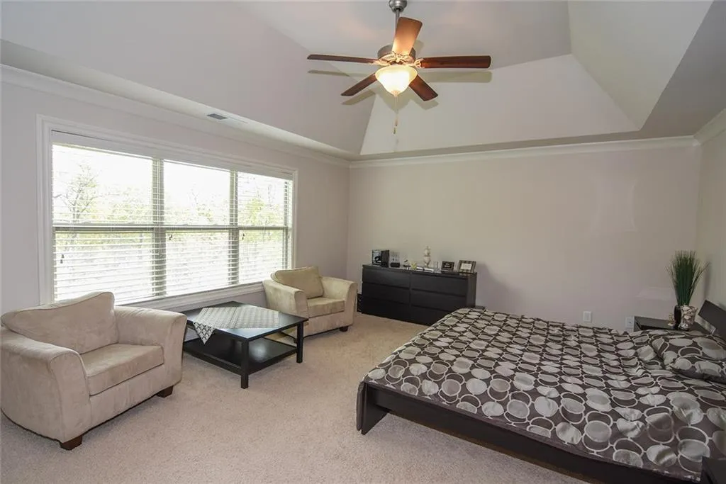 7705 Highland Bluff, Sandy Springs, Georgia 30328, 4 Bedrooms Bedrooms, ,2 BathroomsBathrooms,Residential,Sold,7705 Highland Bluff,5674449