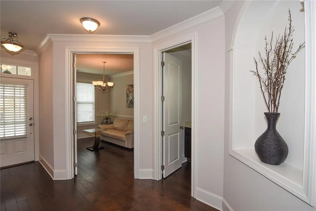 7705 Highland Bluff, Sandy Springs, Georgia 30328, 4 Bedrooms Bedrooms, ,2 BathroomsBathrooms,Residential,Sold,7705 Highland Bluff,5674449
