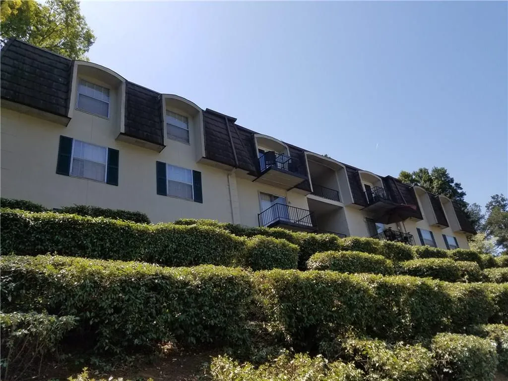 725 Dalrymple Road Unit 7d, Sandy Springs, Georgia 30328, 2 Bedrooms Bedrooms, ,2 BathroomsBathrooms,Residential,Sold,725 Dalrymple Road Unit 7d,5996658