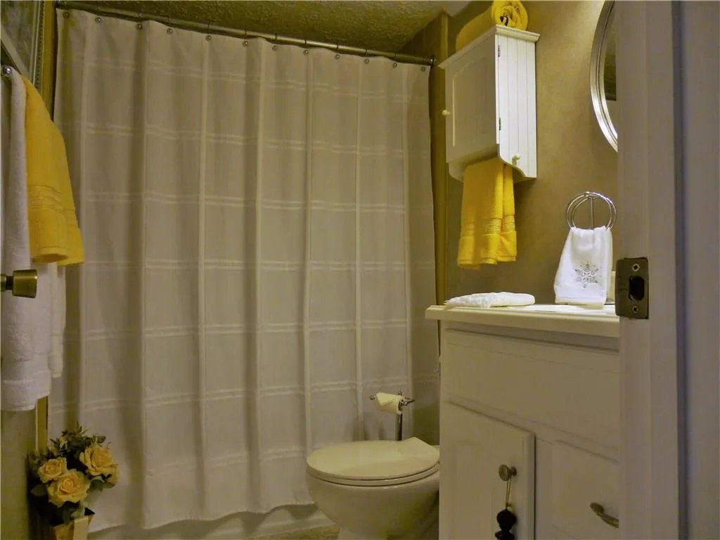 725 Dalrymple Road Unit 7d, Sandy Springs, Georgia 30328, 2 Bedrooms Bedrooms, ,2 BathroomsBathrooms,Residential,Sold,725 Dalrymple Road Unit 7d,5996658