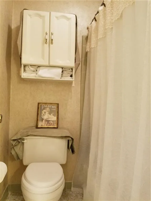 725 Dalrymple Road Unit 7d, Sandy Springs, Georgia 30328, 2 Bedrooms Bedrooms, ,2 BathroomsBathrooms,Residential,Sold,725 Dalrymple Road Unit 7d,5996658