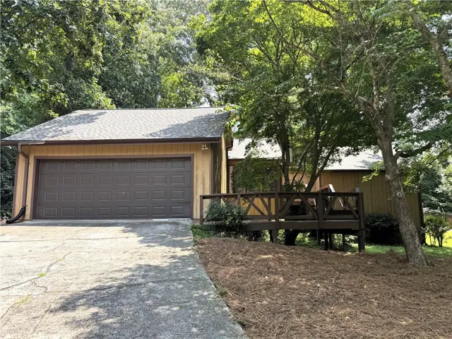 1302 Colony Dr, Marietta, Georgia 30068