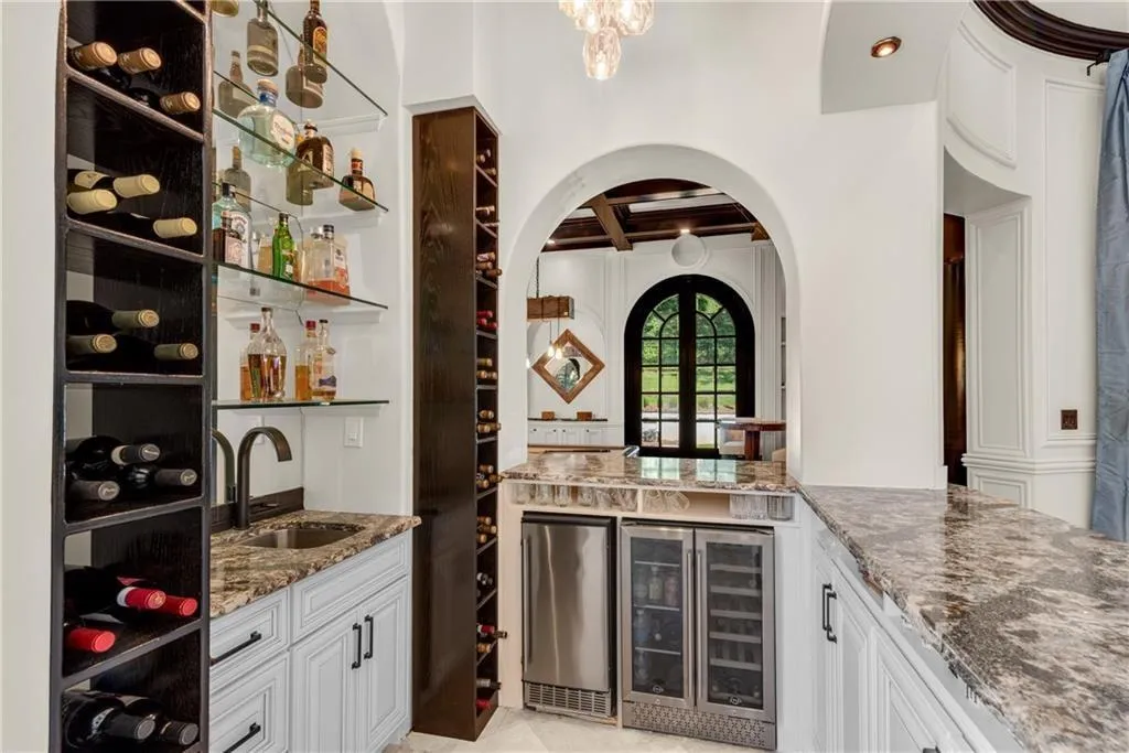 876 Crest Valley Drive, Sandy Springs, Georgia 30327, 6 Bedrooms Bedrooms, ,6 BathroomsBathrooms,Residential,Sold,876 Crest Valley Drive,7379005