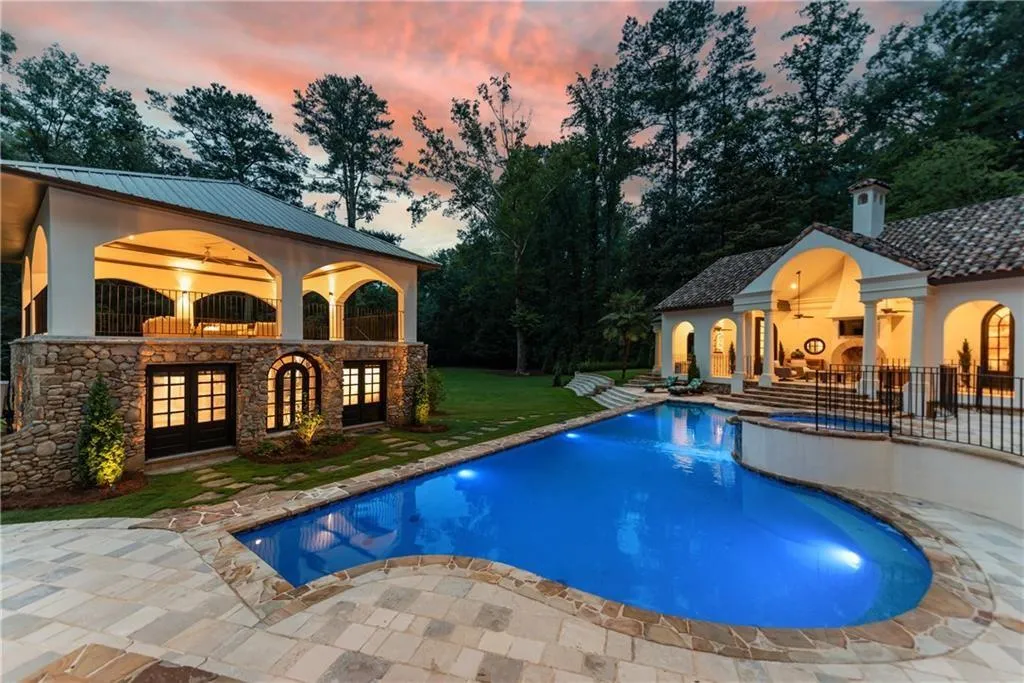 876 Crest Valley Drive, Sandy Springs, Georgia 30327, 6 Bedrooms Bedrooms, ,6 BathroomsBathrooms,Residential,Sold,876 Crest Valley Drive,7379005