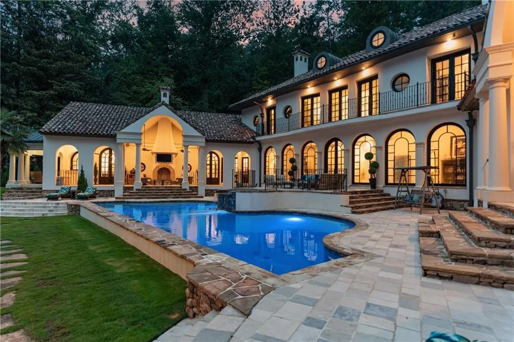 876 Crest Valley Drive, Sandy Springs, Georgia 30327, 6 Bedrooms Bedrooms, ,6 BathroomsBathrooms,Residential,Sold,876 Crest Valley Drive,7379005