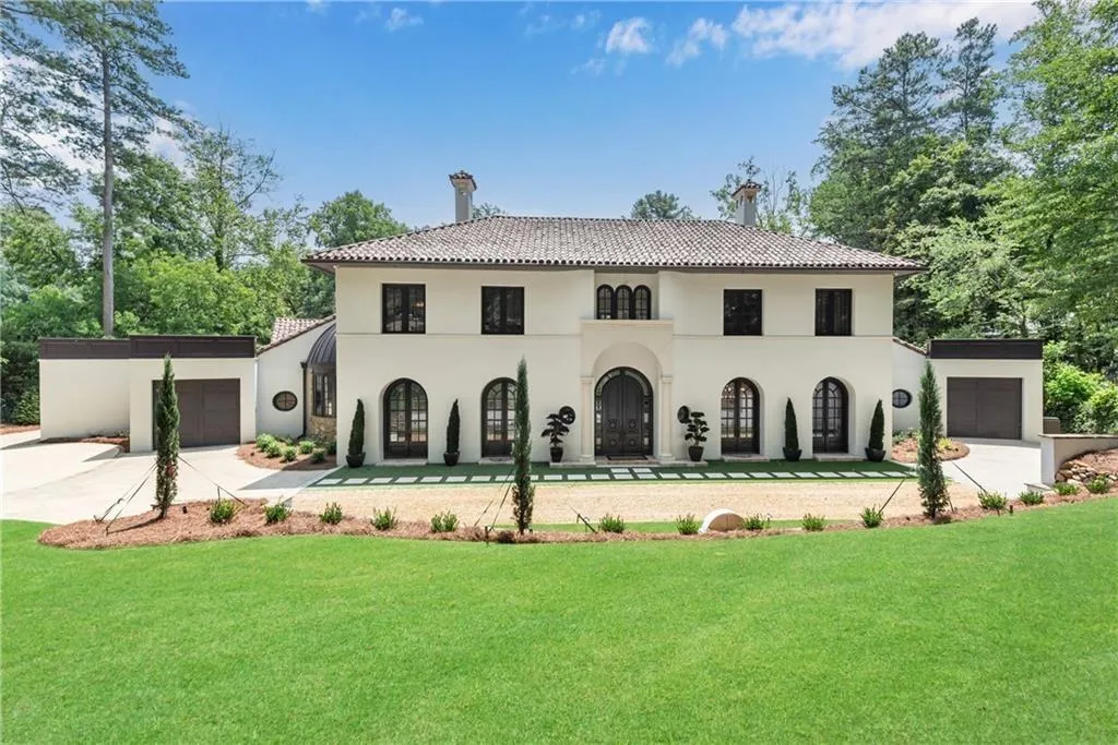876 Crest Valley Drive, Sandy Springs, Georgia 30327, 6 Bedrooms Bedrooms, ,6 BathroomsBathrooms,Residential,Sold,876 Crest Valley Drive,7379005