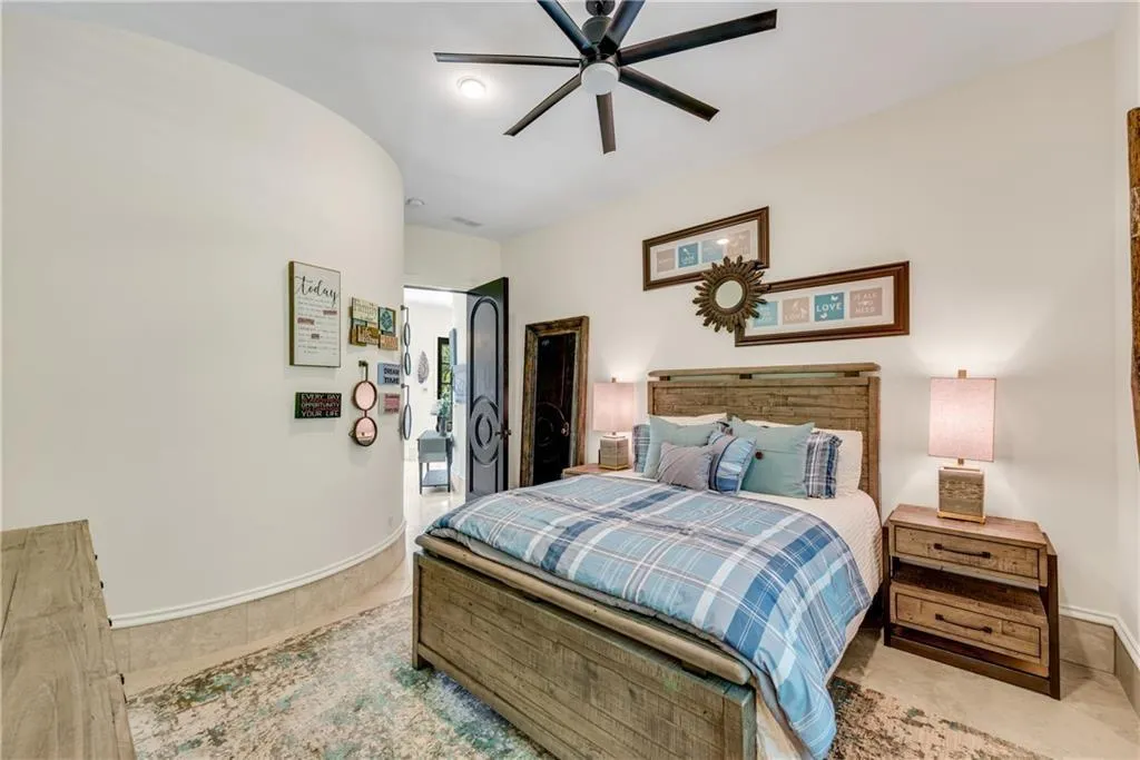 876 Crest Valley Drive, Sandy Springs, Georgia 30327, 6 Bedrooms Bedrooms, ,6 BathroomsBathrooms,Residential,Sold,876 Crest Valley Drive,7379005