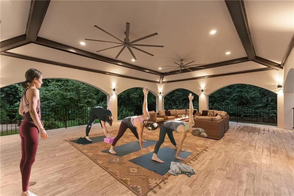 876 Crest Valley Drive, Sandy Springs, Georgia 30327, 6 Bedrooms Bedrooms, ,6 BathroomsBathrooms,Residential,Sold,876 Crest Valley Drive,7379005