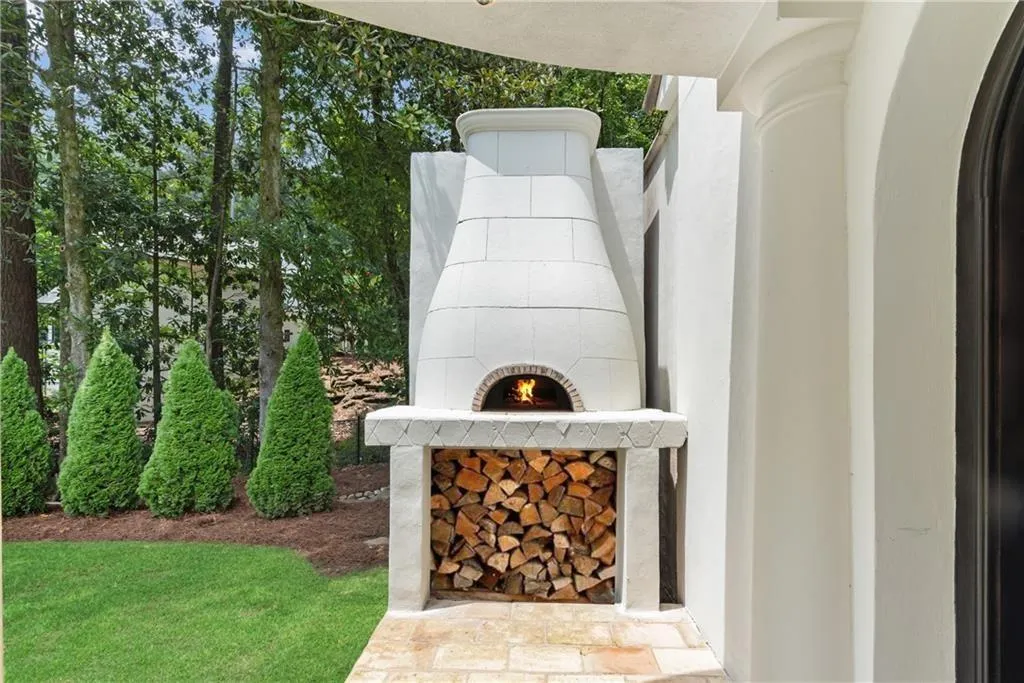 876 Crest Valley Drive, Sandy Springs, Georgia 30327, 6 Bedrooms Bedrooms, ,6 BathroomsBathrooms,Residential,Sold,876 Crest Valley Drive,7379005