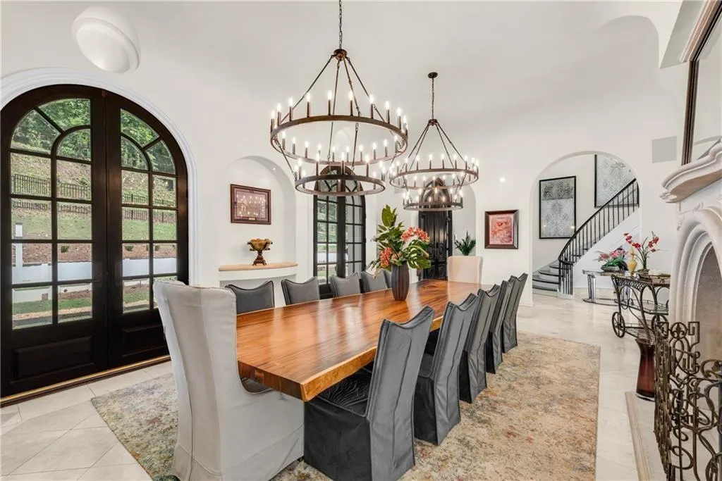 876 Crest Valley Drive, Sandy Springs, Georgia 30327, 6 Bedrooms Bedrooms, ,6 BathroomsBathrooms,Residential,Sold,876 Crest Valley Drive,7379005