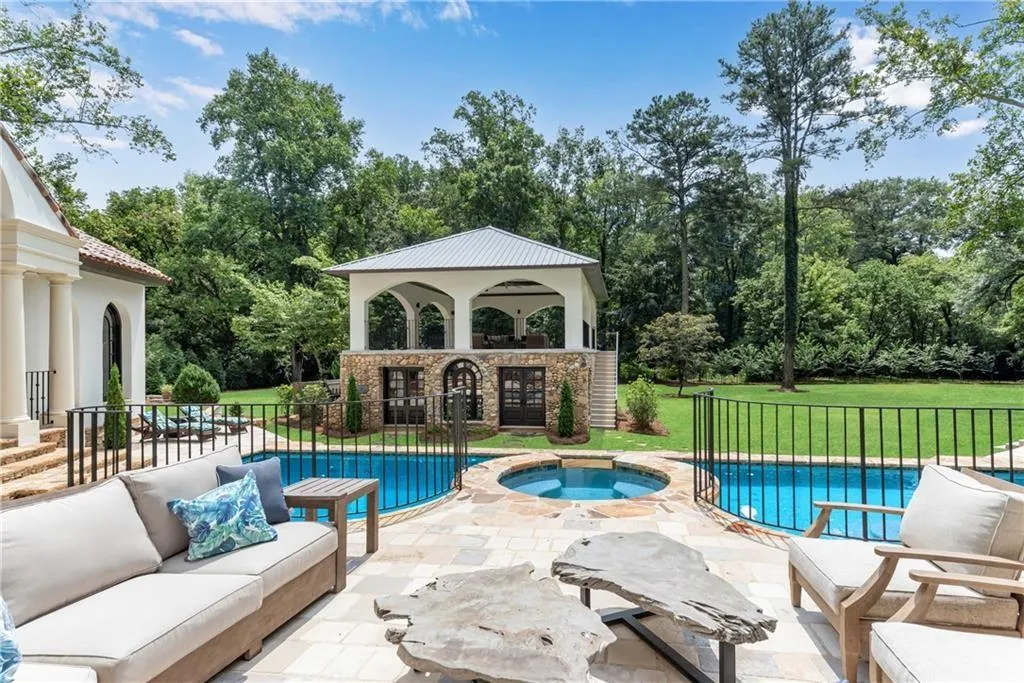 876 Crest Valley Drive, Sandy Springs, Georgia 30327, 6 Bedrooms Bedrooms, ,6 BathroomsBathrooms,Residential,Sold,876 Crest Valley Drive,7379005