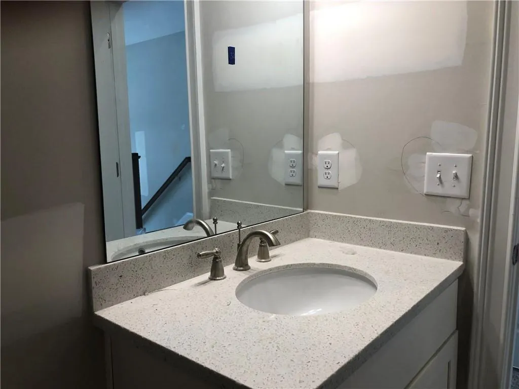 6580 Aria Village Drive Unit 633, Sandy Springs, Georgia 30328, 3 Bedrooms Bedrooms, ,3 BathroomsBathrooms,Residential,Sold,6580 Aria Village Drive Unit 633,6561252