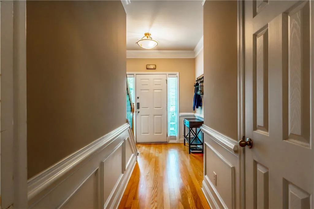 614 Pember Point, Sandy Springs, Georgia 30350, 3 Bedrooms Bedrooms, ,3 BathroomsBathrooms,Residential,Sold,614 Pember Point,6557199