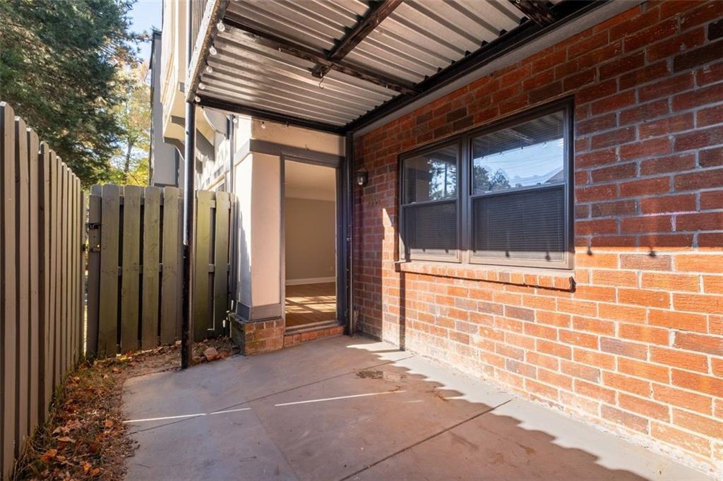6851 ROSWELL Road Unit Q12, Atlanta, Georgia 30328, 3 Bedrooms Bedrooms, ,2 BathroomsBathrooms,Residential,Sold,6851 ROSWELL Road Unit Q12,7301500