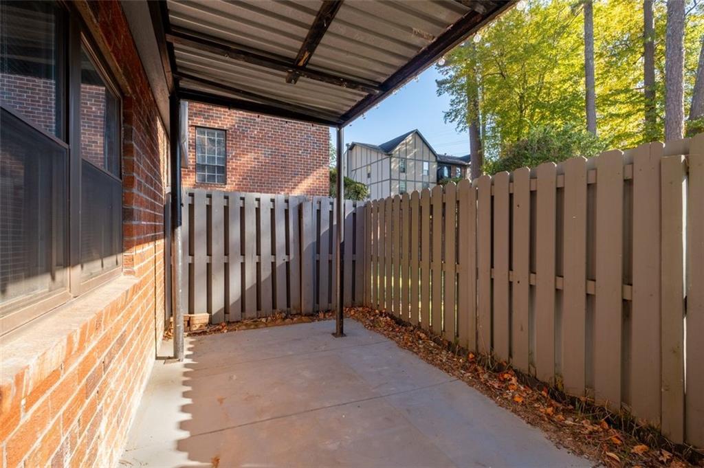 6851 ROSWELL Road Unit Q12, Atlanta, Georgia 30328, 3 Bedrooms Bedrooms, ,2 BathroomsBathrooms,Residential,Sold,6851 ROSWELL Road Unit Q12,7301500