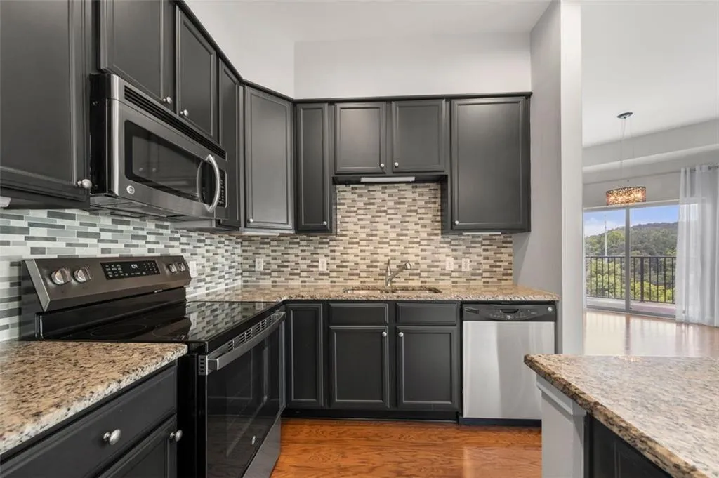 200 River Vista Drive Unit 743, Atlanta, Georgia 30339, 2 Bedrooms Bedrooms, ,2 BathroomsBathrooms,Residential,For Sale,200 River Vista Drive Unit 743,7615043