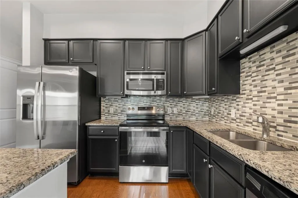 200 River Vista Drive Unit 743, Atlanta, Georgia 30339, 2 Bedrooms Bedrooms, ,2 BathroomsBathrooms,Residential,For Sale,200 River Vista Drive Unit 743,7615043