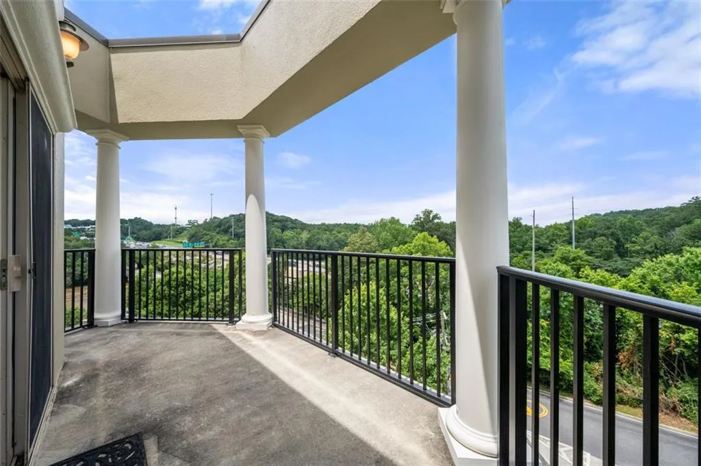 200 River Vista Drive Unit 743, Atlanta, Georgia 30339, 2 Bedrooms Bedrooms, ,2 BathroomsBathrooms,Residential,For Sale,200 River Vista Drive Unit 743,7615043