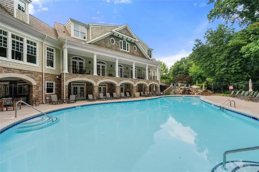 200 River Vista Drive Unit 743, Atlanta, Georgia 30339, 2 Bedrooms Bedrooms, ,2 BathroomsBathrooms,Residential,For Sale,200 River Vista Drive Unit 743,7615043